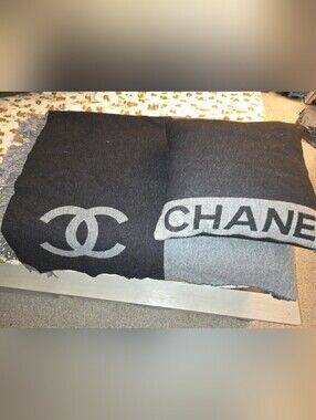 Chanel Throw And Pillow Set